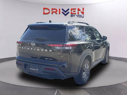 Used 2024 Nissan Pathfinder SV