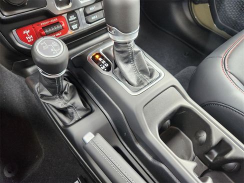 New 2025 Jeep Wrangler Rubicon image 17