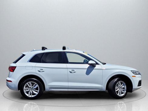 Used 2020 Audi Q5 2.0T Premium w/ Convenience Package image 9