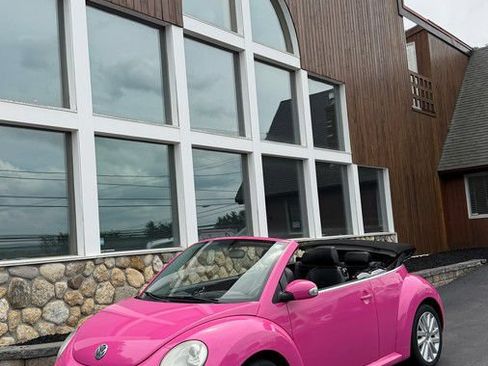 Used 2009 Volkswagen Beetle Convertible FWD image 25