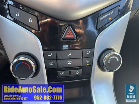 Used 2012 Chevrolet Cruze LS FWD image 31