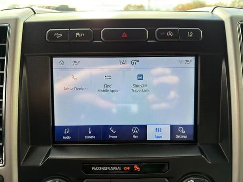 Used 2020 Ford F150 Lariat w/ Trailer Tow Package image 27