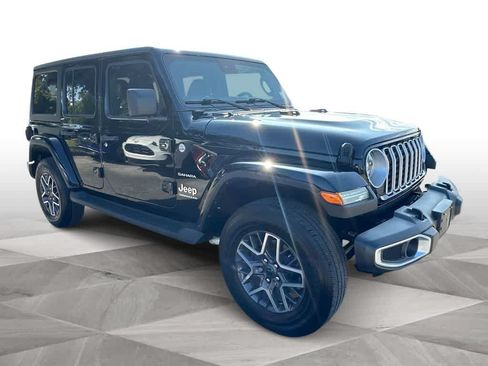 Used 2024 Jeep Wrangler Unlimited Sahara AWD/4WD image 2