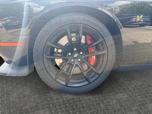 Used 2023 Dodge Challenger R/T Scat Pack w/ Dynamics Package RWD image 9