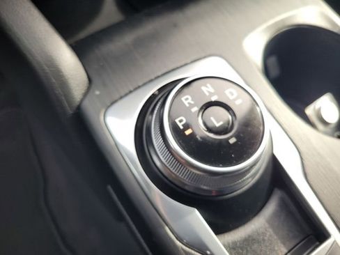 Certified 2025 Ford Escape ST-Line image 18