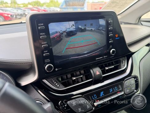 Used 2021 Toyota C-HR Limited FWD image 28