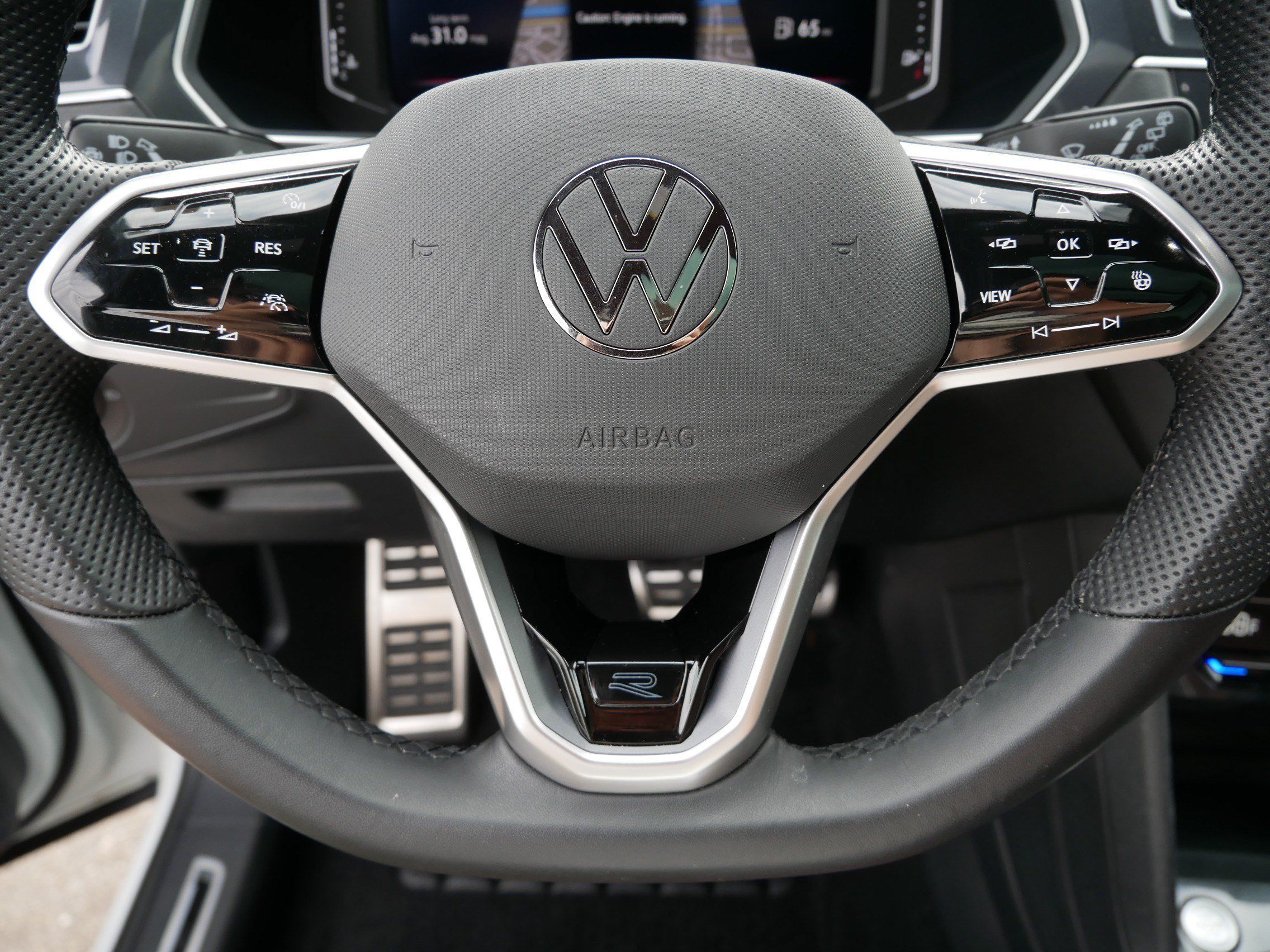 Used 2024 Volkswagen Tiguan SEL R-Line AWD/4WD image 25