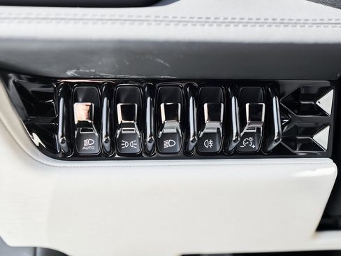 Used 2022 Lamborghini Huracan EVO image 44