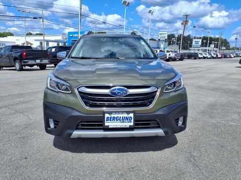 Used 2022 Subaru Outback Touring XT image 9
