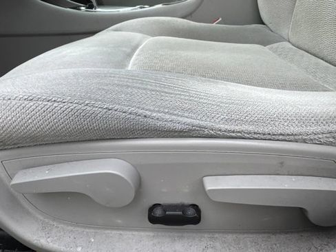 Used 2013 Chevrolet Impala LT FWD image 14