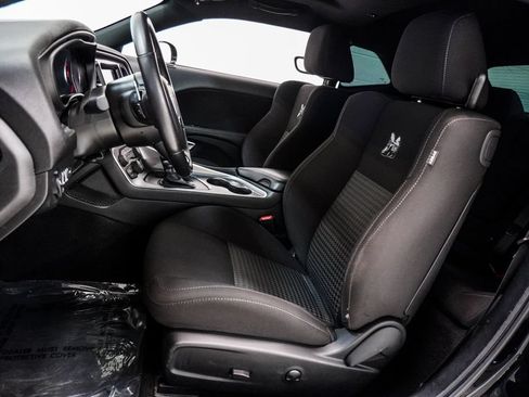 Used 2022 Dodge Challenger R/T Scat Pack RWD image 6