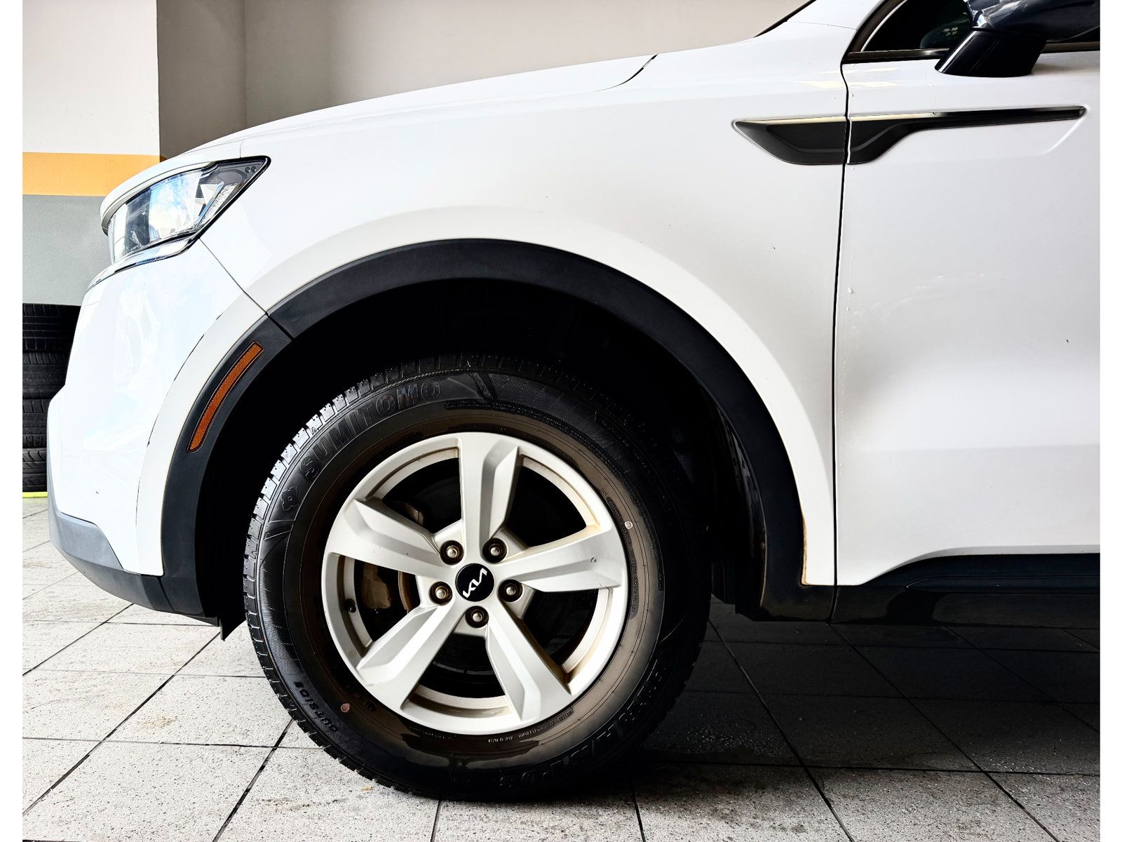 Used 2022 Kia Sorento LX AWD/4WD image 12