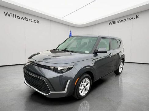 Used 2025 Kia Soul LX w/ LX Technology Package FWD image 1