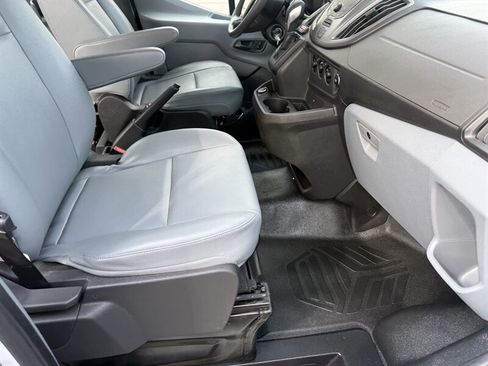 Used 2019 Ford Transit 150 XL RWD image 22