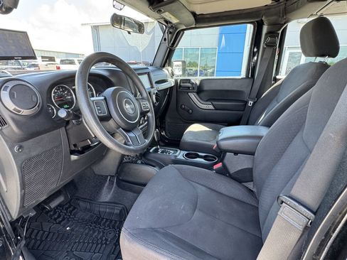 Used 2016 Jeep Wrangler Unlimited Sport AWD/4WD image 9