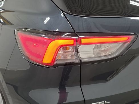 Certified 2022 Ford Escape SEL FWD image 31