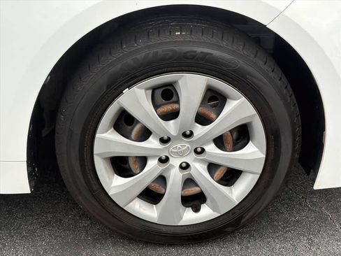 Used 2023 Toyota Corolla LE FWD image 32