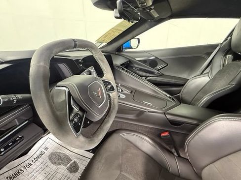 Used 2023 Chevrolet Corvette Stingray Premium Conv w/ Z51 Performance Package RWD image 17