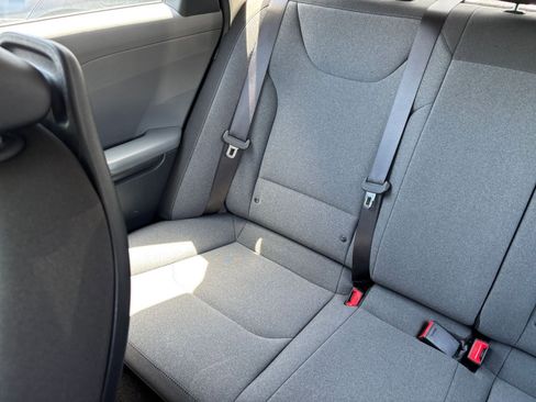 Used 2025 Kia K4 LXS image 71