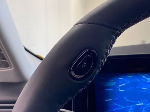 New 2025 Lincoln Aviator AWD w/ Jet Appearance Package image 18