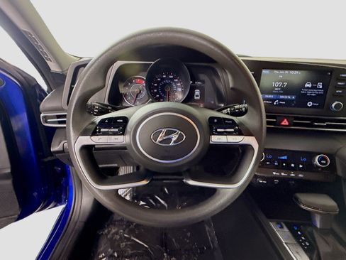 Used 2021 Hyundai Elantra SEL FWD image 13
