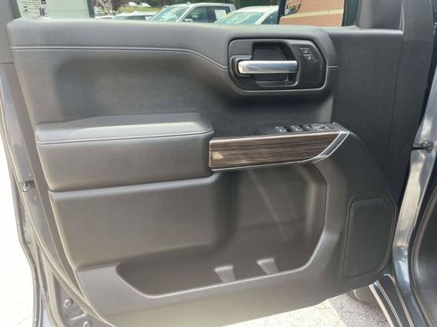 Used 2021 Chevrolet Silverado 1500 LT Trail Boss w/ Bed Protection Package AWD/4WD image 5