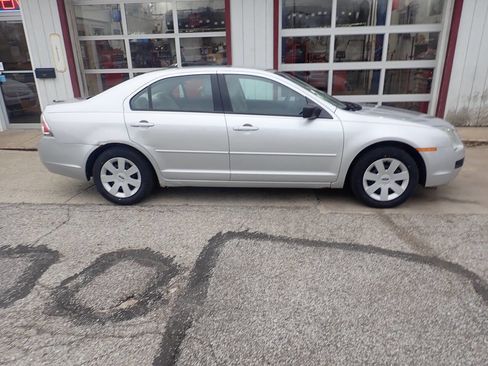 Used 2009 Ford Fusion S image 21