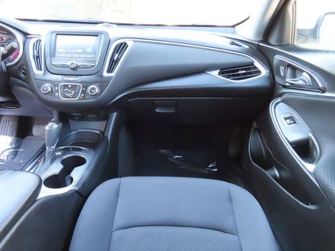 Used 2016 Chevrolet Malibu LT image 29