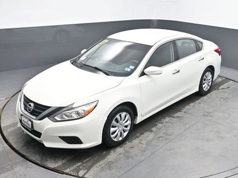 Used 2017 Nissan Altima 2.5 S FWD image 17