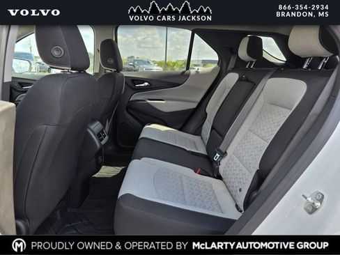 Used 2022 Chevrolet Equinox LS w/ LPO, Floor Liner Package FWD image 18
