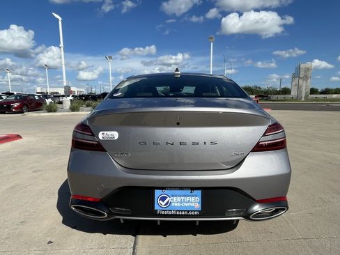 Used 2025 Genesis G70 2.5T image 4