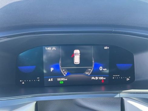 Used 2023 Volkswagen Taos SE AWD/4WD image 11