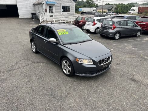 Used 2009 Volvo S40 T5 R-Design AWD/4WD image 3