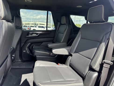 Used 2026 GMC Yukon Elevation image 8