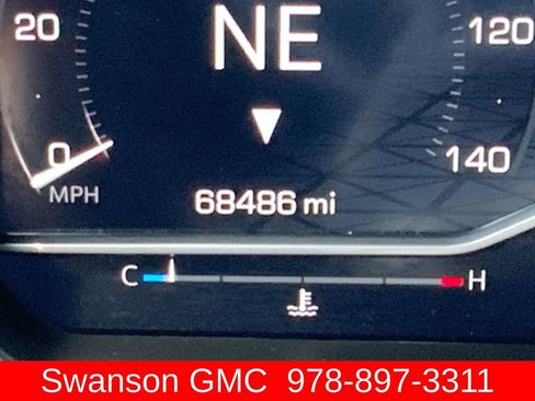 Certified 2023 GMC Sierra 1500 AT4 w/ Technology Package AWD/4WD image 13