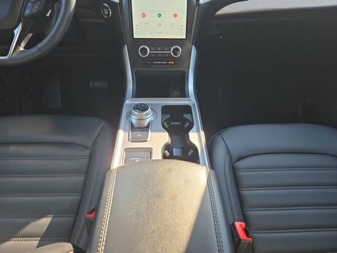 Certified 2024 Ford Edge SEL w/ Convenience Package image 21