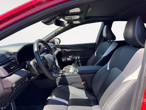 Certified 2025 Toyota Camry SE w/ Convenience Package FWD image 9