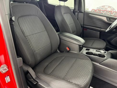 Used 2024 Ford Escape Active w/ Tech Pack #1 AWD/4WD image 33