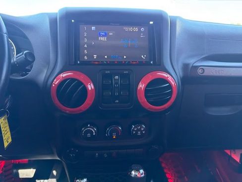 Used 2016 Jeep Wrangler Unlimited Sport w/ Quick Order Package 24S AWD/4WD image 22