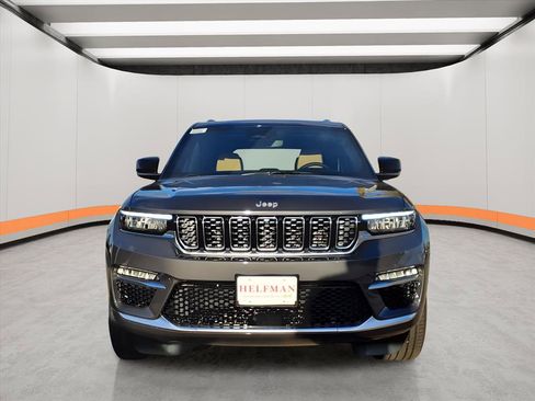 New 2025 Jeep Grand Cherokee Summit image 2
