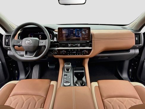 New 2026 Nissan Pathfinder Platinum AWD/4WD image 3