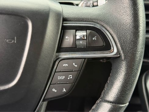Used 2023 Lincoln Nautilus FWD image 24