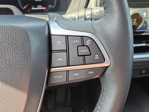 Used 2024 Toyota Grand Highlander Platinum AWD/4WD image 22