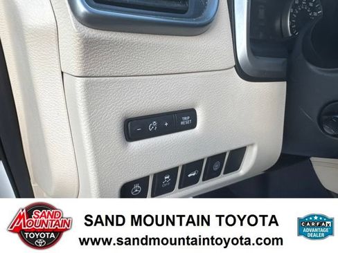Used 2023 Nissan Murano Platinum w/ Cargo Package FWD image 15