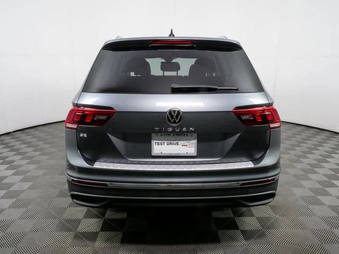 Certified 2023 Volkswagen Tiguan SE w/ Panoramic Sunroof Package FWD image 31