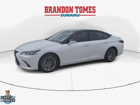 Used 2025 Lexus ES 300h w/ Technology Package FWD image 4