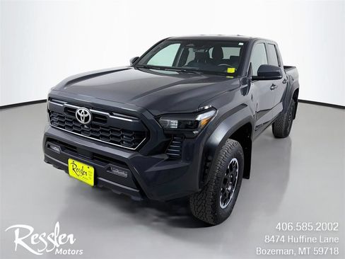 Used 2025 Toyota Tacoma TRD Off-Road AWD/4WD image 1