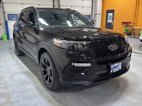Used 2022 Ford Explorer ST w/ ST Street Pack AWD/4WD image 7
