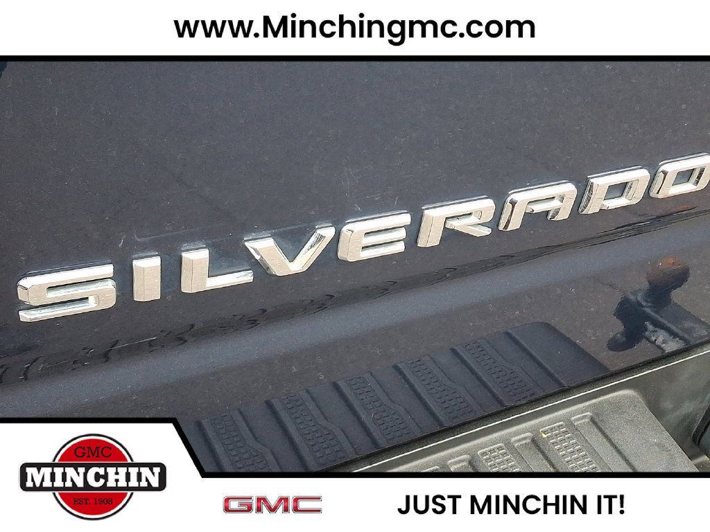 Used 2019 Chevrolet Silverado 1500 Custom w/ Custom Value Package AWD/4WD image 28
