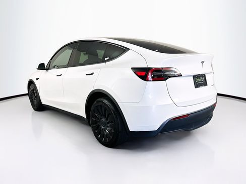 Used 2023 Tesla Model Y Long Range AWD/4WD image 5